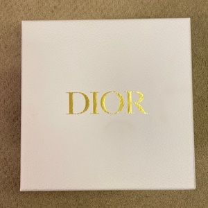 Dior box
